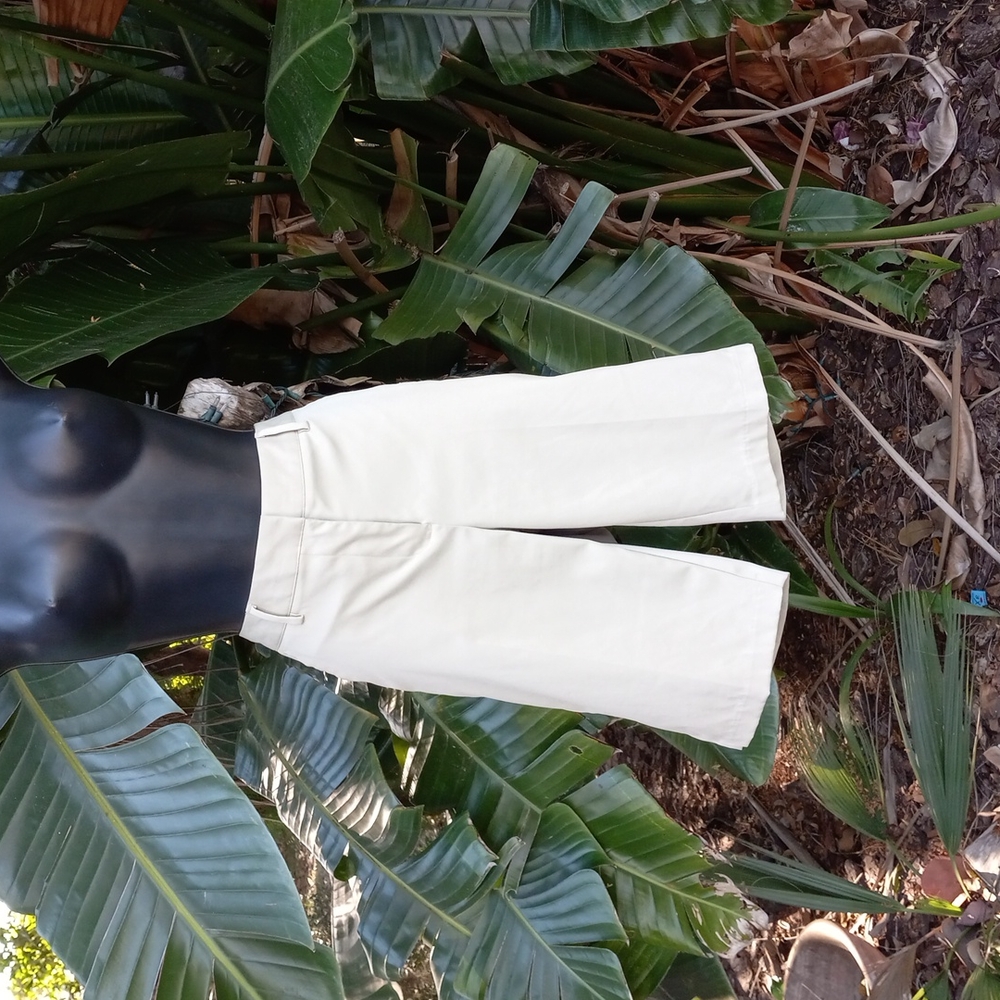 Greg Norman bermuda golf shorts
